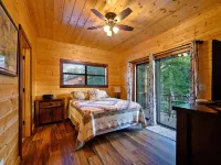 Waterfront On The Mt. Fork River, Fox Island Is Totally Secluded and Private! Hotels in Broken Bow