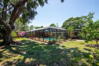 3 BR /3 BA with Private Pool & Patio Near Beaches - Homestays