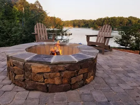 Beautiful Home on Lake Keowee- Deep Water Dock- 4bd/4ba -Close to Clemson