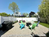 Beachy Getaway Near Newport & Beaches