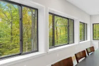 Charming 5 bed Mountain Home in National Preserve. Romantic peaceful getaway nea Hotels in London Britain