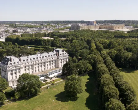 Waldorf Astoria Versailles - Trianon Palace Hotels in Versailles