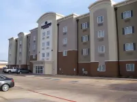 Candlewood Suites Woodward فنادق في وودوارد