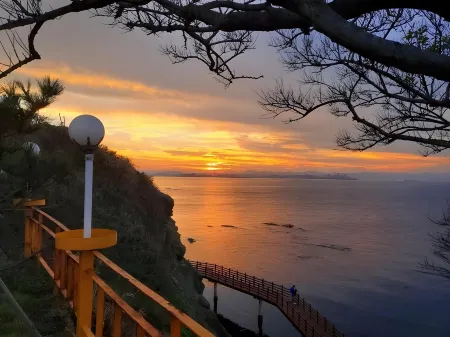 Haeparanggil Pension Отели рядом с Аэропорт Пхохан