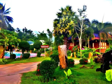 Khaothone River View Resort Отели рядом с достопримечательностью «Sai Yok National Park»