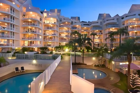 Osprey Apartments