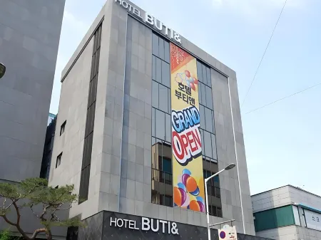 Hotel Buti &