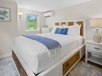 Harwich Hideaway, Close to Beach, Bike Path & 10 Minutes Away from Chatham! Hotels in Harwich