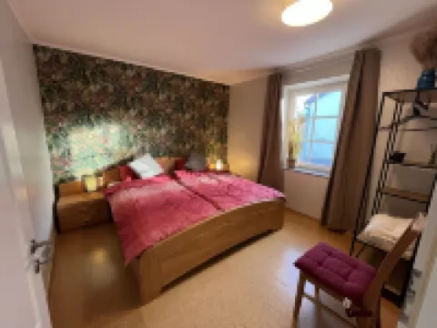 Spacious Apartment over 2 Floors in a Central Location with Castle View, Wallbox