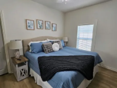 Cozy Retreat in Historic Northport Minutes to Bama Hotels in Northport