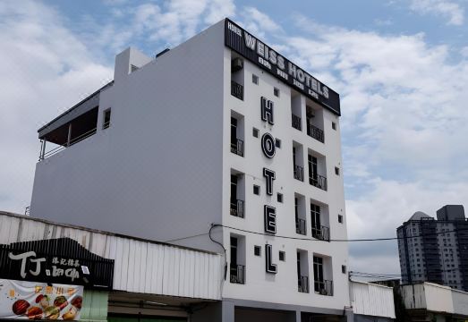 Weiss Hotels Kepong Baru