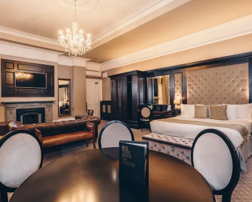 County Hotel & County Aparthotel Newcastle Отели рядом с достопримечательностью «Стадион «Сент-Джеймс Парк»»