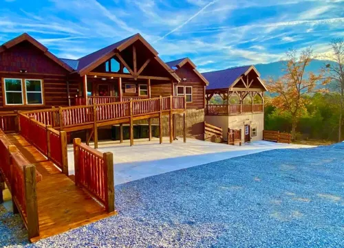 Amazing Brand New 8Bdrm Cabin-Pool-Arcades-Gazebo - 5-Star