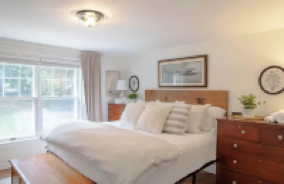 Luxurious, Meticulous, Charming, Beautifully appointed 3bedroom in State College