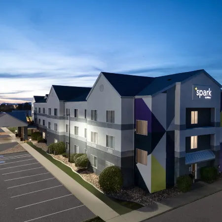 Spark by Hilton Salt Lake City Airport Отели рядом с Аэропорт Солт-Лейк-Сити