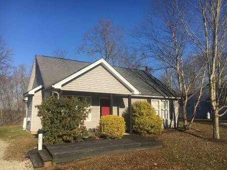 GET AWAY FROM IT ALL - Cottage 28 Taylorsville Lake