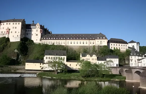 威爾堡施羅斯酒店