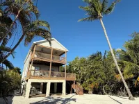 Hibiscus House - Heated Pool