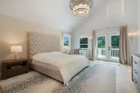 The Water Millin’ House: Luxury 8Br w/ Pool – Minutes to Beach & Hampton Classic