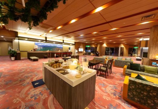 1. 아키우 온센 호..