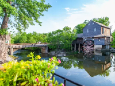 Greenbrier Getaway Whispering Pines 524