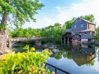 Greenbrier Getaway Whispering Pines 524