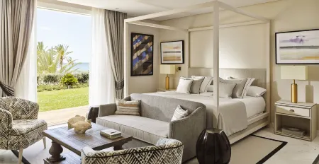 Mr & MRS Smith Puente Romano Marbella