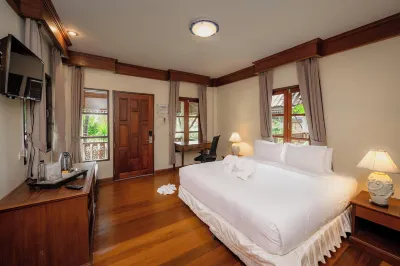 Long Bay Resort Hotels in Koh Phangan