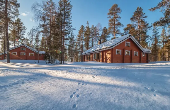 傑里斯酒店和小木屋