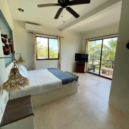 La Puerta Azul Beachfront - Adults Only Отели в г. Ольбокс