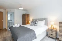 Cotels Centro - Central Location, Parking, Fibre Wifi, Smart TV, Fully Equipped Kitchen Hotels near Billing Aquadrome Holiday Park