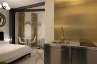 アゾリ・トラパニ - アパート&スカイプール - アダルトオンリー