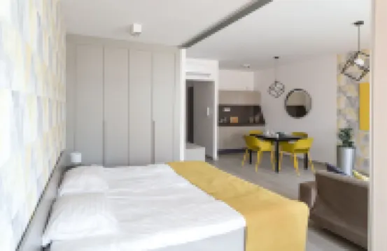 Parizs Garden Apartments