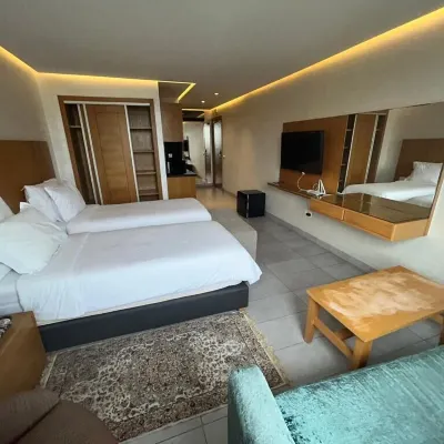 Maarif Home Appart Hotel Отели рядом с достопримечательностью «Пляж Ain Diab»