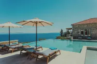 Sampatiki Suites - Seaview Luxury Suites with Breakfast and Spa - Pools