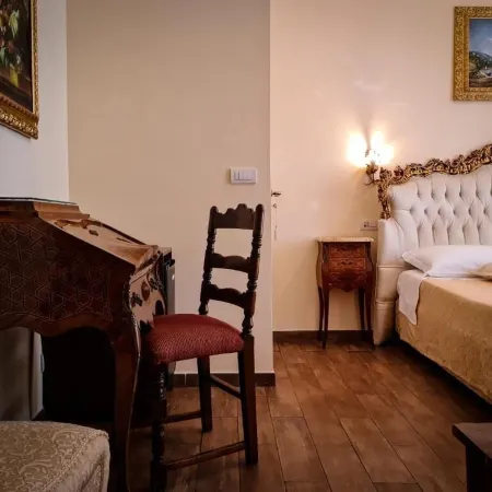 B&B Joan's Heritage