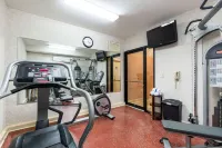 Quality Inn - Gym