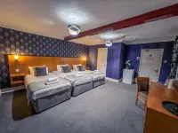 Quayside Hotel & Bar