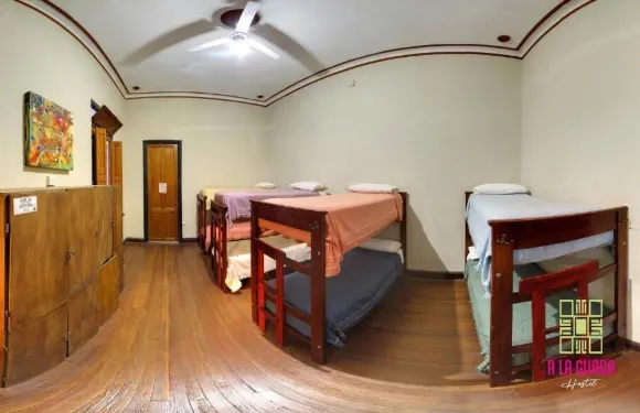 阿拉古爾達旅館