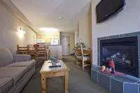 Trickle Creek Lodge Hotels in Kimberley