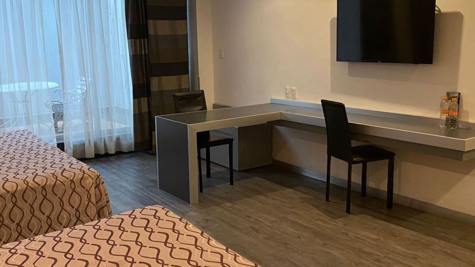 Hotel Atenas Plaza