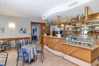 Albergo Del Garda Hotels in San Zeno di Montagna