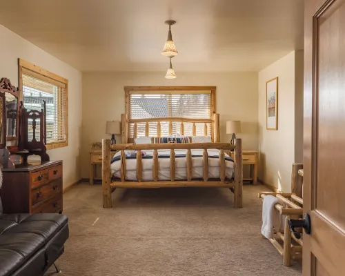 Majestic Valley Wilderness Lodge Hotels in Matanuska-Susitna