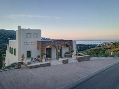 Casa di Fiori Andros Suites Hotels in der Nähe von Mylos Beach Bar Korthi Andros