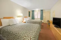 Tree Inn & Suites Albuquerque