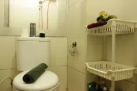 Stylish 1Br with Extra Room Gateway Ahmad Yani Cicadas Apartment Hotels in Cibeunying Kidul