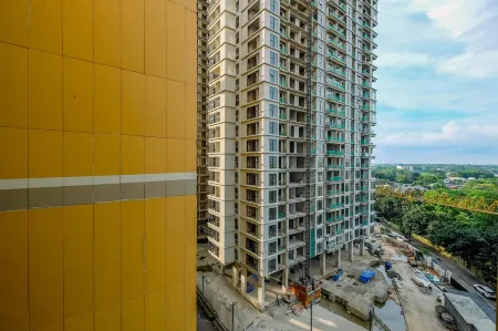 Fancy and Nice Studio at Transpark Cibubur Apartment