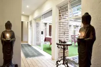 Five O'Clock Zen Boutique Guest House Hotels in Centurion