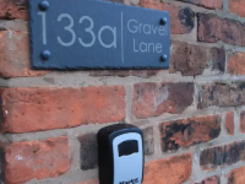Modern Living 2 Bedroom Apartment South Wilmslow Hotels in Wilmslow