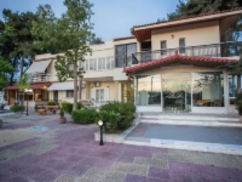 Vasilios Marinos Rooms Hotels in Corinth